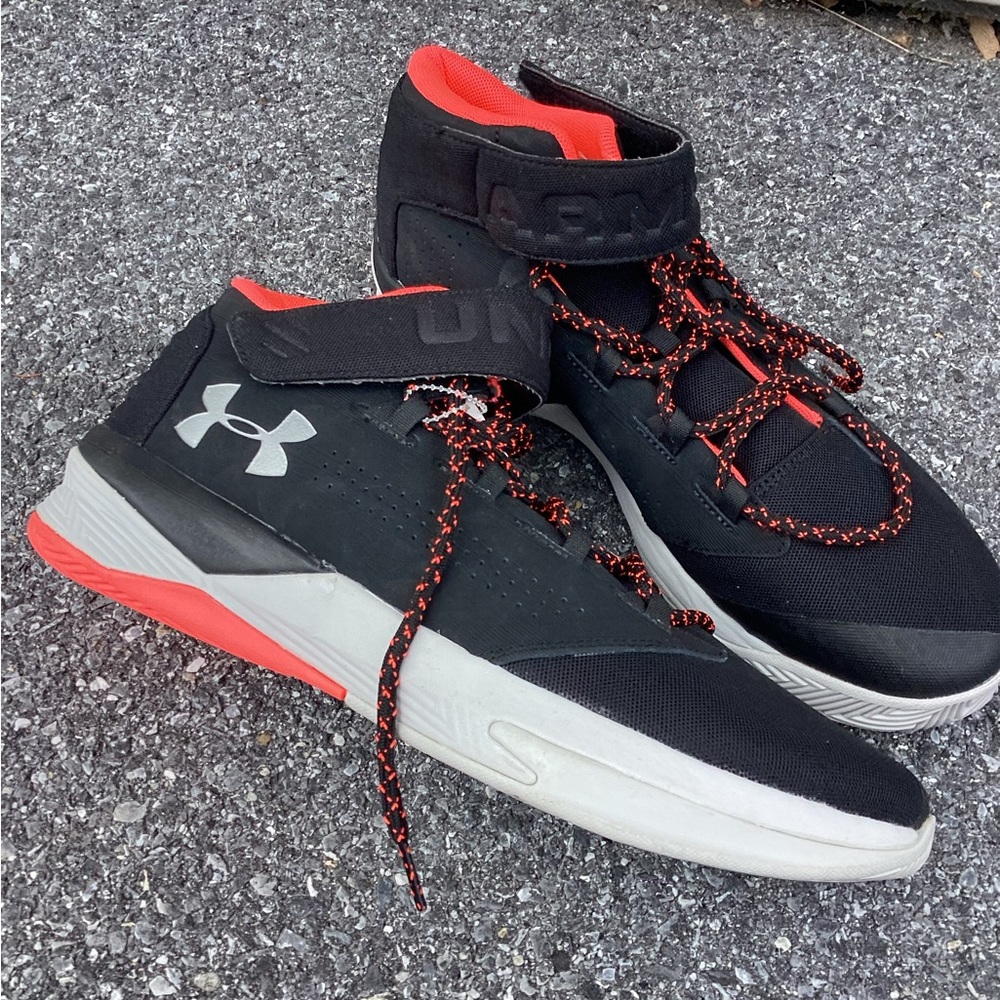 Under Armour Men's Get B Zee Basketball Shoe sz 11.5 new